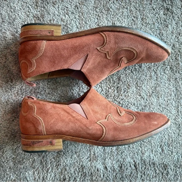 Freda Salvador Chelsea Loafer Boots - Picture 7 of 9